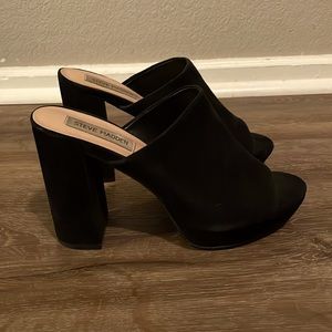 Black heels Suede
